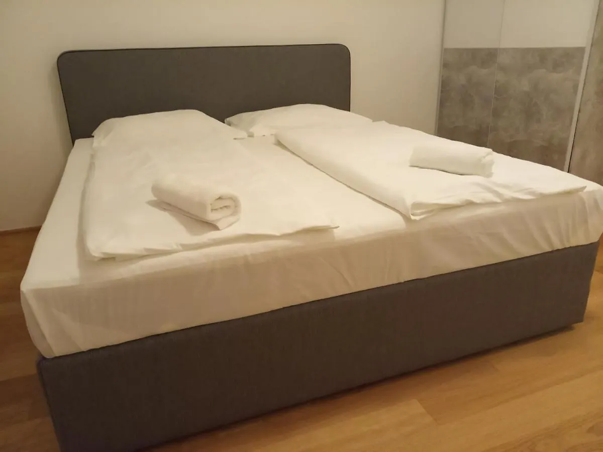 Paradise City Apartment Hotel Vienna