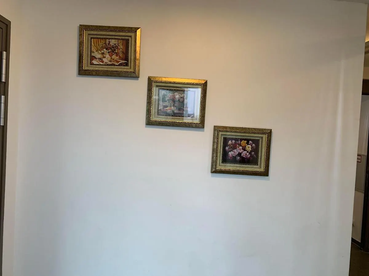 Paradise City Apartment Hotel Vienna 3*,