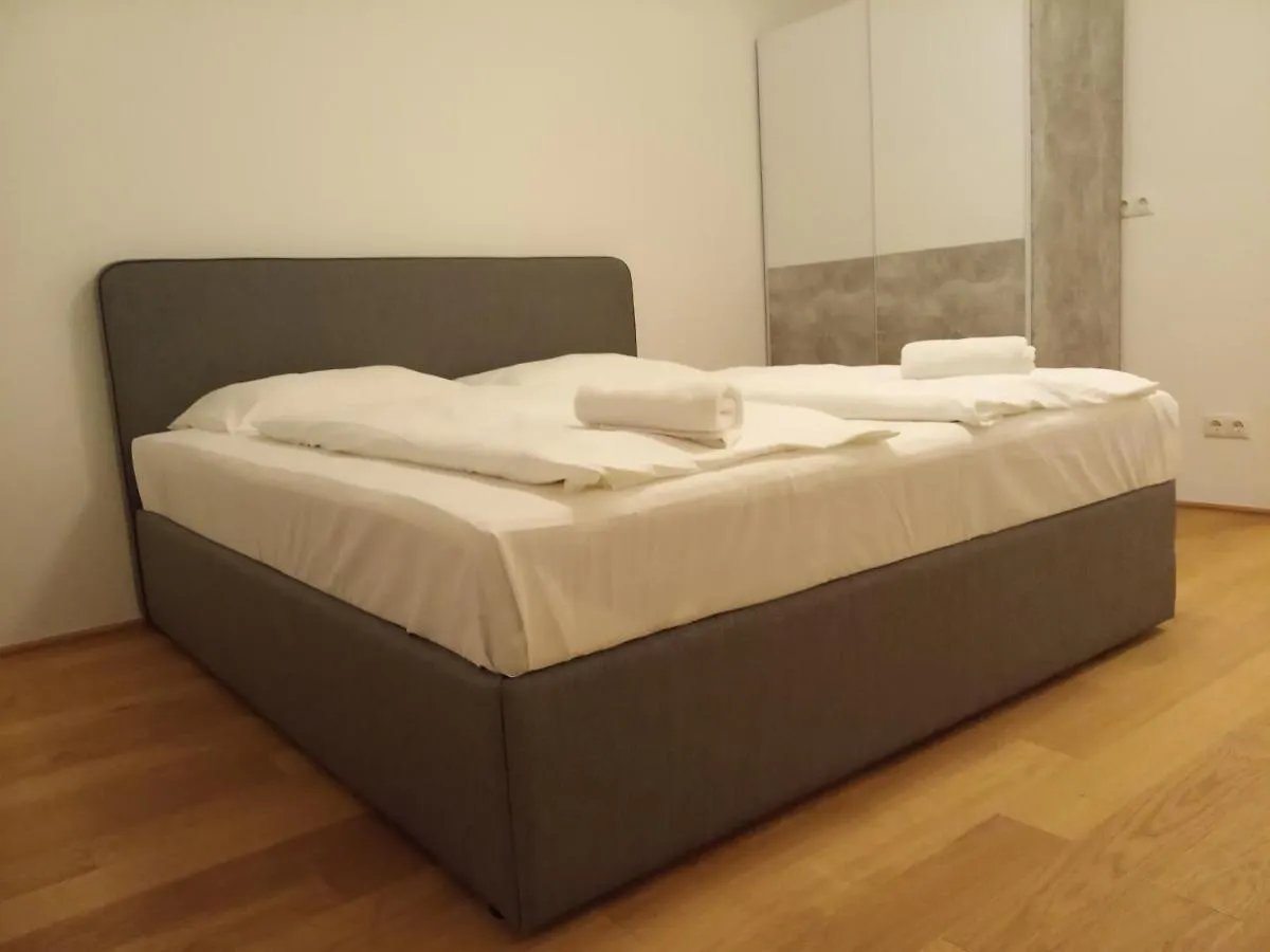Paradise City Apartment Hotel Vienna