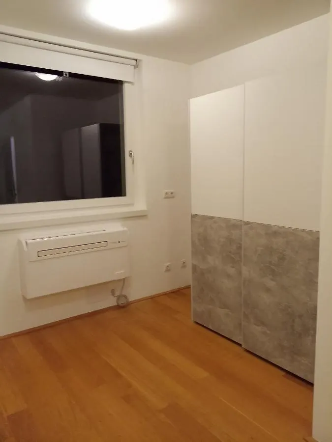 Paradise City Apartment Hotel Vienna 3*,