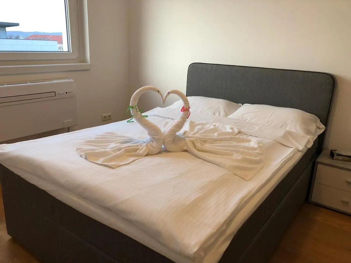 Paradise City Apartment Hotel Vienna 3*,